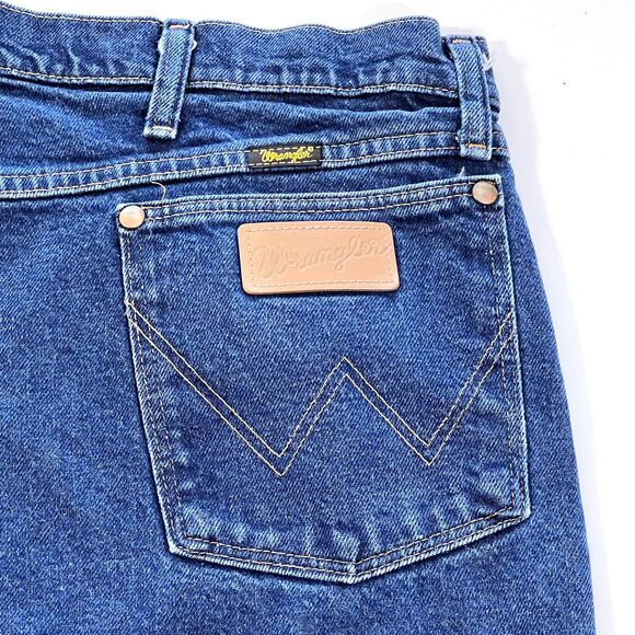 Wrangler 42x32 Straight Leg Cotton Blend Jeans - Picture 6 of 6
